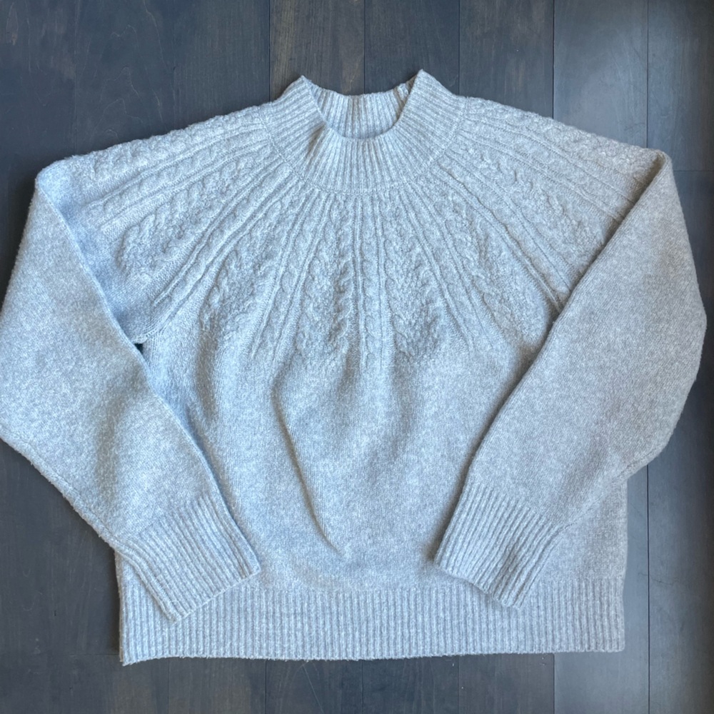 Joie Women’s Light Gray Sweater Size Large